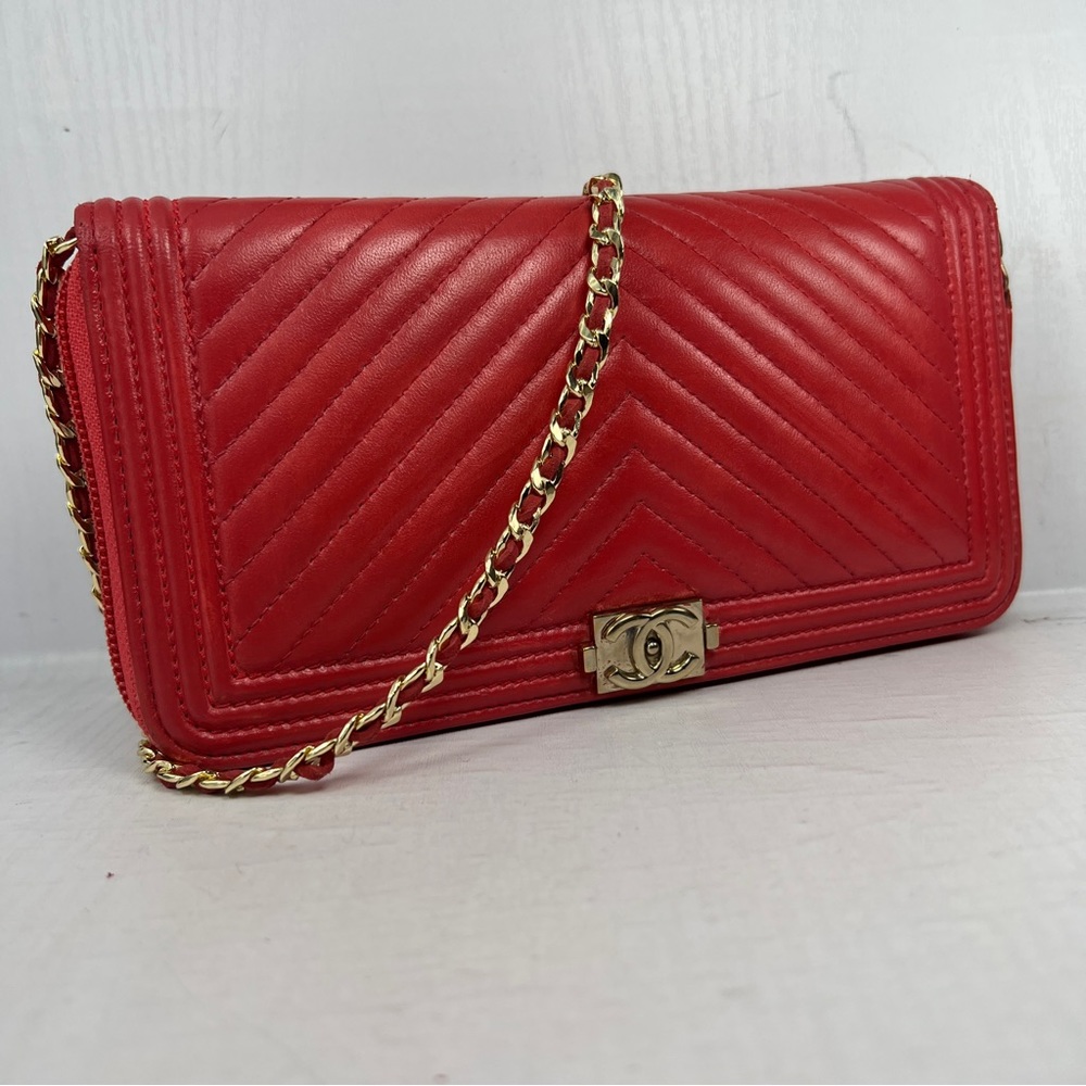 SOLDChanel Boy Zippy WOC